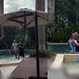 Cano, Castillo e Lucho pulam na piscina e comemoram virada da Argentina contra Egito