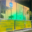 Torcida organizada protesta na sede da CBF após queda do Brasil na Copa: 'Fraudulenta'