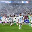 Argentina vira sobre o Egito com show de Messi e avança às quartas da Copa