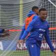 Mbappé marca golaço durante treino da França; veja