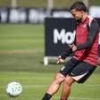 Com a volta de Labyad, Diniz faz ajustes para amistoso do Corinthians