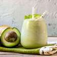 Vitamina de abacate: cremosa, nutritiva e perfeita para um café da manhã saudável