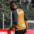 Sabino evolui na recuperação e participa de parte do treino do São Paulo