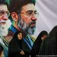 Irã inicia nova era política após sepultamento de Khamenei
