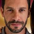Quem Ama Cuida: César vira alvo de Brigitte após chegada à clínica de Rafael