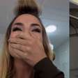 Difícil! Cantora sobe ao palco chorando após receber notícia de morte no camarim