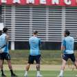 Treino do Flamengo é marcado por mais um problema físico