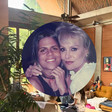 Tijolos em terra crua, árvores frutíferas no jardim e construção com técnica milenar de arquitetura indiana: filha de Ana Maria Braga, Mariana Maffeis mora em casarão sustentável em Botucatu, interior de São Paulo