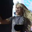 'PV7': Pabllo Vittar toca parceria com Urias durante show em Nova York