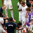 'Se esforcem mais, vocês só estão parados': Leitura labial revela o que técnico da Inglaterra disse a jogadores em parada