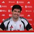 Apresentado no Liverpool, Iraola pede reforços para a temporada: "Precisamos de mais"