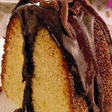 Receita fácil de bolo de mel com chocolate para adoçar o dia
