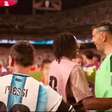 Flagra na conversa: goleiro da Argentina antecipa ida de joia suíça ao Aston Villa