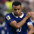 Queda da Bastilha e de Mbappé: França é eliminada da Copa do Mundo 2026 no principal feriado do país, e web não perdoa: 'Esconda o seu carro do fogo'