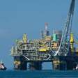 Alta do petróleo assusta mercado após tensão no Estreito de Ormuz
