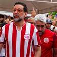 Bruno Becker descarta demissão de Hélio dos Anjos no Náutico e reforça confiança em projeto do clube