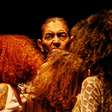 '7 Gatinhos' faz jus ao espírito libertário e ritualístico do Teatro Oficina