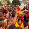 Veja a festa da torcida da Espanha em Madri após gol de Oyarzabal contra a França