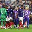 Saliba deve passar por cirurgia após deixar semifinal da Copa com dores