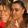 'Tenho achado estranho': Carolina Dieckmmann, amiga de Preta Gil há mais de 20 anos, revela por que recusou entrevistas sobre documentários da cantora