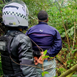 Traficante é preso pela GCM em área de mata em bairro de São Roque