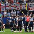 Arbitragem de Inglaterra x Argentina irrita torcedores na web: "Vergonhosa"
