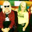 L7 decide realizar turnê sem Jennifer Finch, que luta contra um câncer