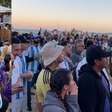 Torcedores argentinos ficam perplexos enquanto brasileiros celebram gol da Inglaterra em Copacabana