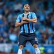 Carlos Vinícius não atinge metas e Grêmio recebe sondagens pelo atacante
