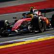 F1: Hamilton evita falar em título e elogia evolução da Ferrari