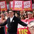 Andy Burnham é proclamado como novo líder trabalhista no Reino Unido
