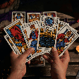 Tarot do dia: previsão para os 12 signos em 18/07/2026