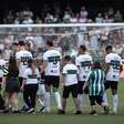 Atacante do Coritiba volta a treinar após grave lesão