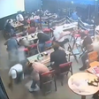 Atentado no Paraná deixa ao menos dois mortos e feridos; veja vídeo