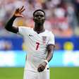 'Gostaria de ter jogado mais', diz Saka após hat-trick contra França