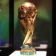 Criação, roubos e novo desenho: a história da cobiçada da taça da Copa do Mundo