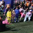 Show do intervalo na final da Copa tem Shakira, Justin Bieber e Madonna em campo com Ronaldo e Ronaldinho