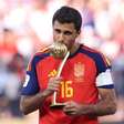 Rodri é eleito o melhor jogador da Copa e lidera domínio da Espanha