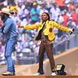 Show de encerramento da Copa do Mundo pouco empolga e serve só de recado para racistas