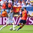 Messi iguala recorde de Cafu em Copas do Mundo