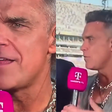 Robbie Williams se pronuncia após boatos de que consumiu cocaína após show na final da Copa