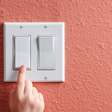 Como economizar energia: 10 hábitos simples que ajudam a reduzir a conta de luz