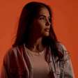 Ella Z propõe um respiro na rotina com o lançamento do single 'Gravidade Lunar'