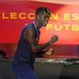 Nico Williams surpreende ao escolher funk brasileiro em festa do título da Espanha; veja