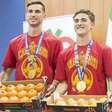 Vídeo: campeões do mundo com a Espanha ganham premiação em tomate!