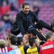 Atlético de Madrid vence batalha com PSG e se aproxima de bi-campeão da Champions