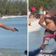 Banhista tenta atirar contra velejador durante discussão, mas disparos falham em Arraial do Cabo