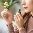 Aromaterapia: Como os óleos essenciais promovem bem-estar e equilíbrio