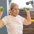 Kelly Sabalza, instrutora de Pilates: 'É possível melhorar a flacidez trabalhando os braços e os ombros de forma consciente com o Pilates'