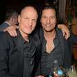 12 anos depois de True Detective, Woody Harrelson e Matthew McConaughey se reencontram em uma nova comédia no streaming: E já temos data de estreia